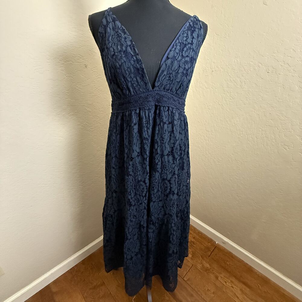 Lulus Navy Blue Lace Midi Dress Plunging V-Neck Crochet Waistband Size M